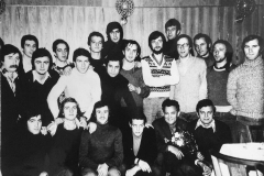 Reprezentacija-Srbije-u-hokeju-na-ledu-posle-meča-sa-Hrvatskom-u-Sisku1976-god.